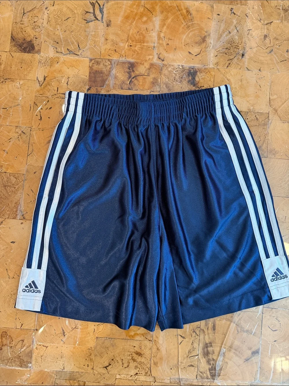 RARE⛹️‍♂️ADIDAS Y2K DAZZLE-BASKETBALL SHORTS - NAVY AND WHITE -BOYS SIZE 14/16